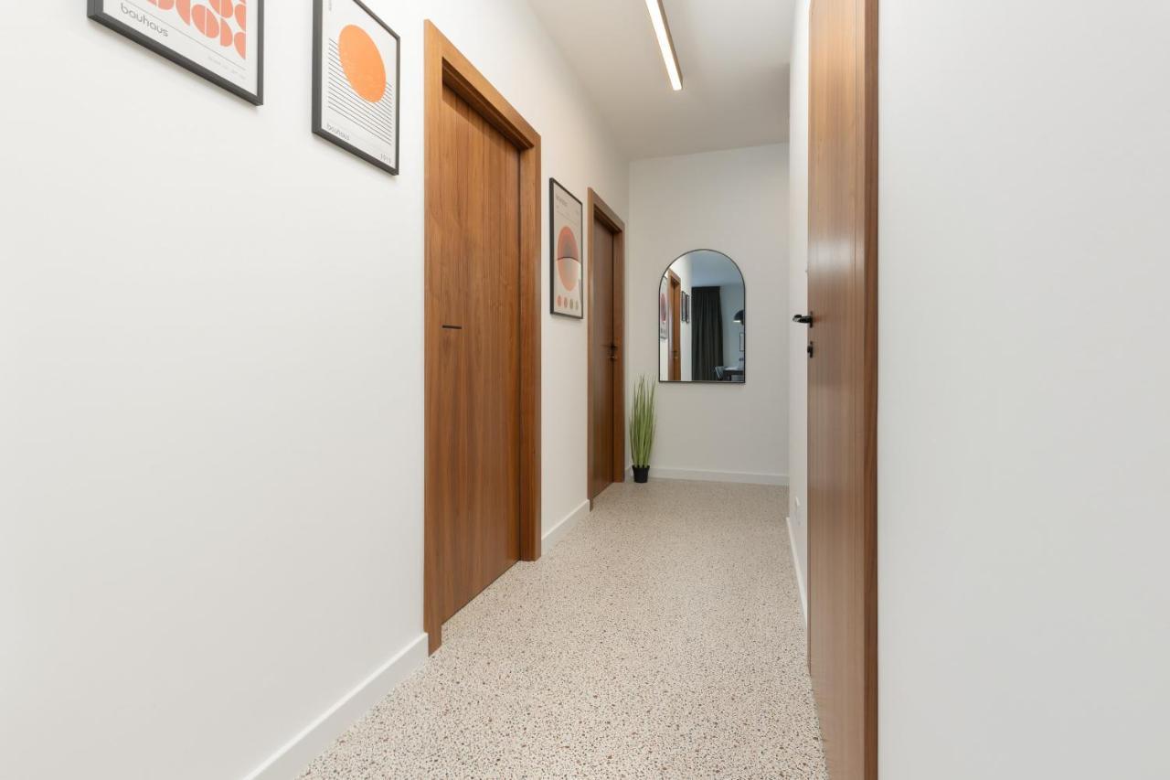 Trendy & Spacious 3-Room Apartament Warsaw Wilanow By Noclegi Renters エクステリア 写真